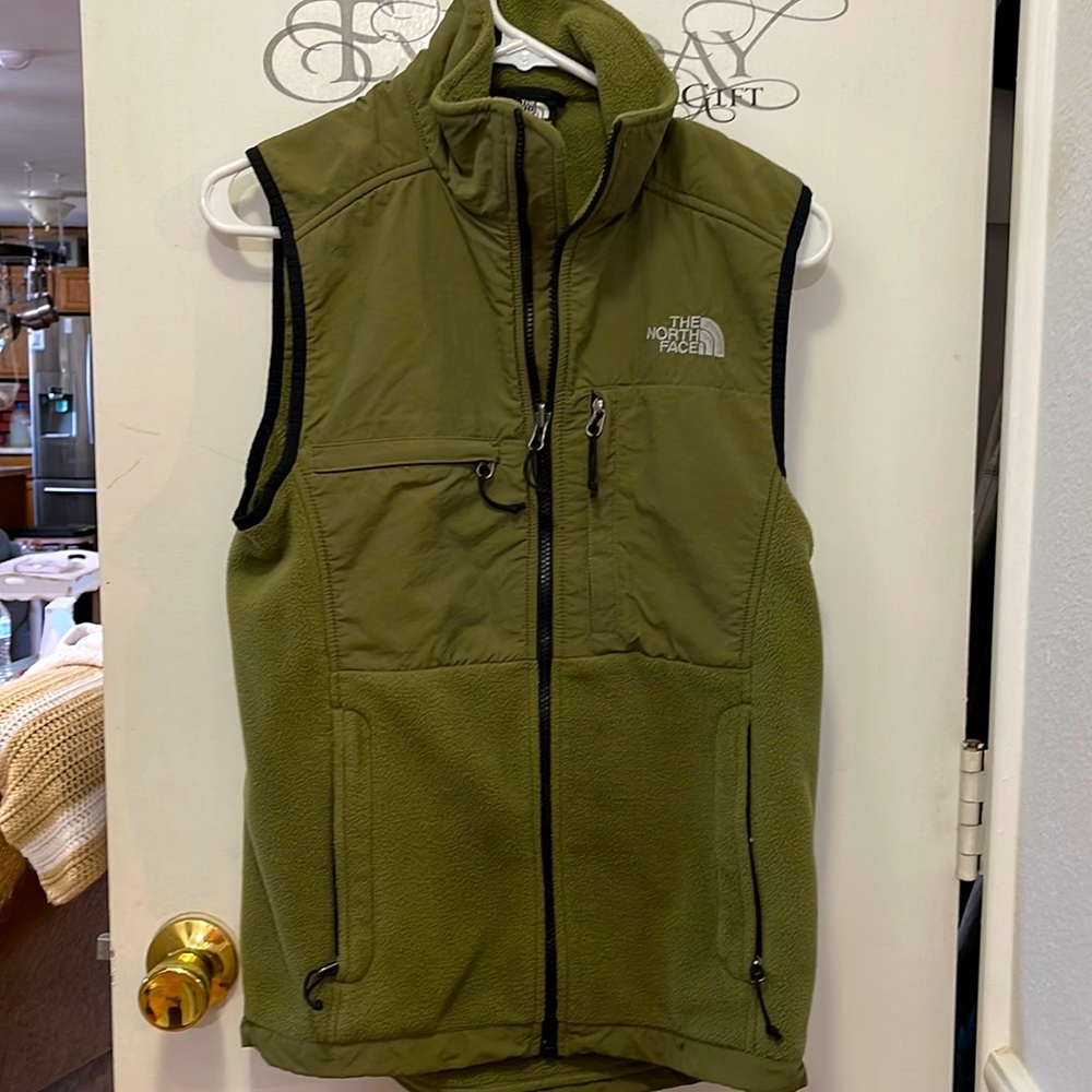 North Face fleece vest (XS)